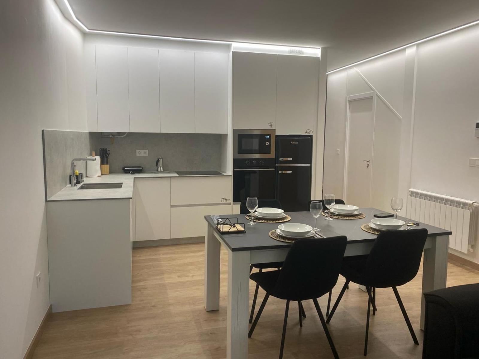 Apartamentos Luisa سانتياغو دي كومبوستيلا المظهر الخارجي الصورة